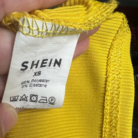 🌻SHEIN Crop Top, Size XS🌻 - Picture 4 of 4